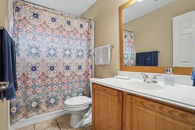 2801 Warwick Drive, Corinth, TX 76210