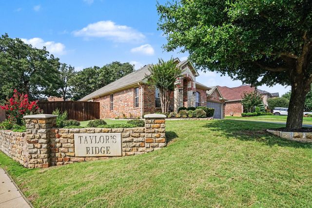 2801 Warwick Drive, Corinth, TX 76210