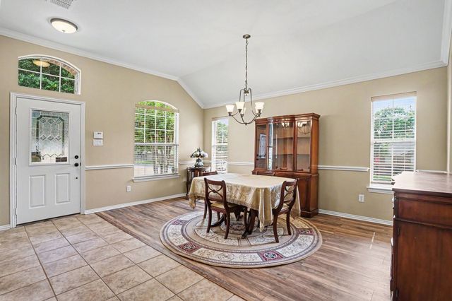 2801 Warwick Drive, Corinth, TX 76210