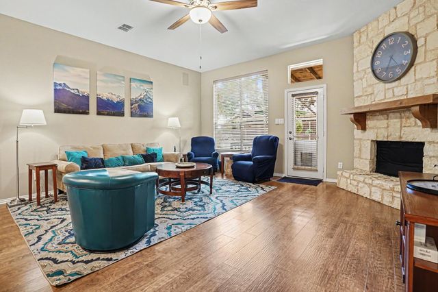 2801 Warwick Drive, Corinth, TX 76210