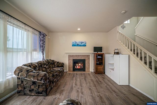 1725 Neota St NE, Salem, OR 97301