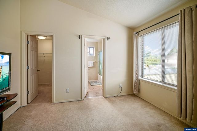 1725 Neota St NE, Salem, OR 97301