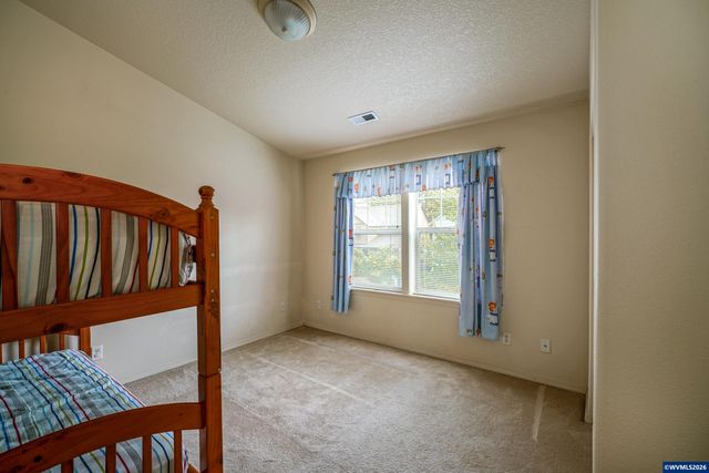 1725 Neota St NE, Salem, OR 97301