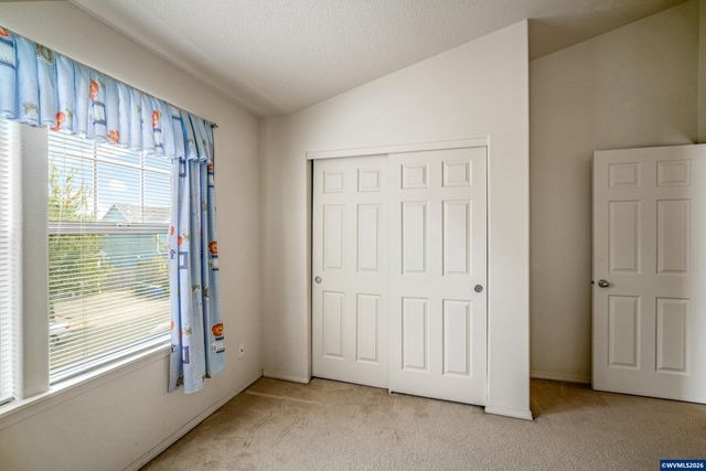 1725 Neota St NE, Salem, OR 97301