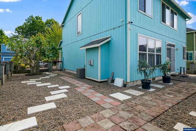 1725 Neota St NE, Salem, OR 97301