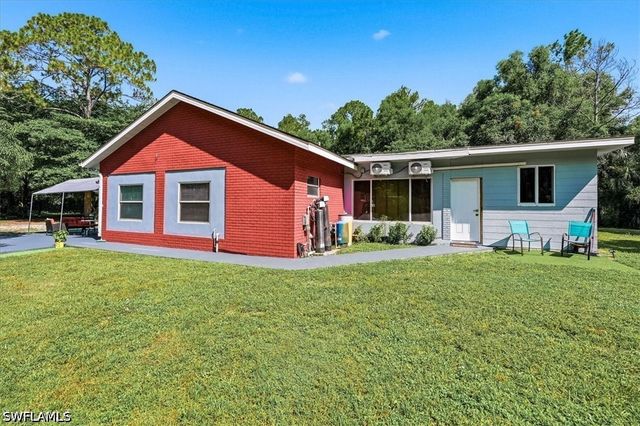 630 1st ST SW, Naples, FL 34117