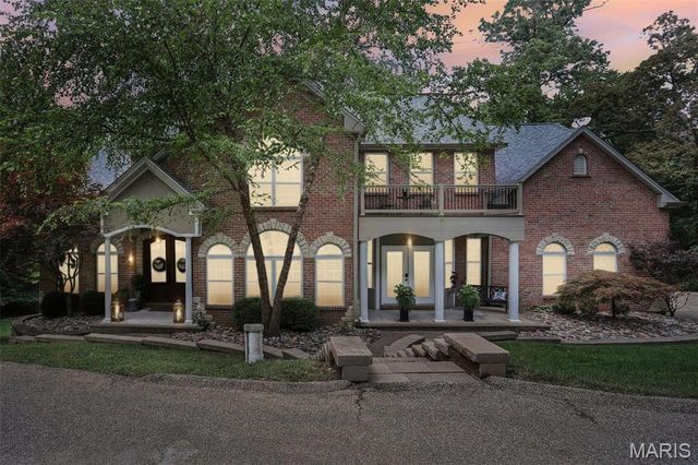 1002 Chesterfield Forest Drive, Wildwood, MO 63005