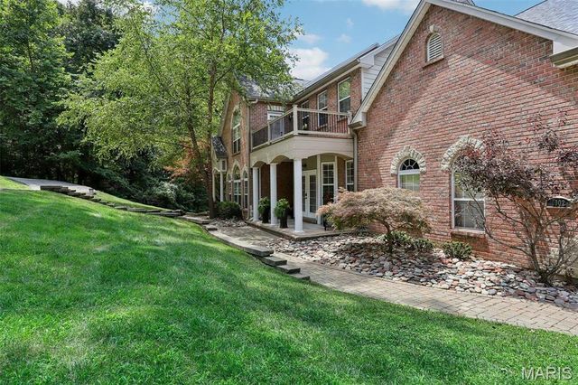 1002 Chesterfield Forest Drive, Wildwood, MO 63005