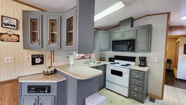 9 LONG HAMMOCK DRIVE, River Ranch, FL 33867