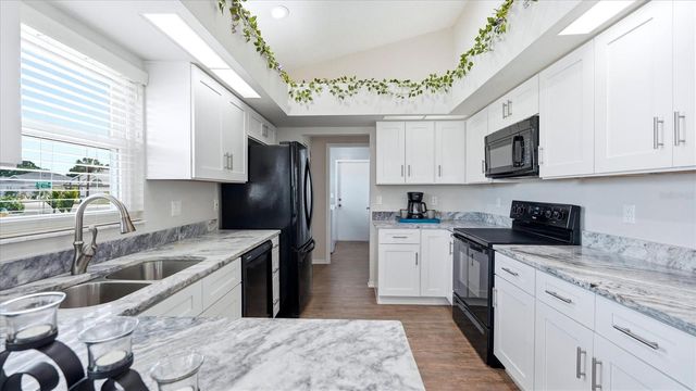 1834 E DEL WEBB BOULEVARD, Sun City Center, FL 33573