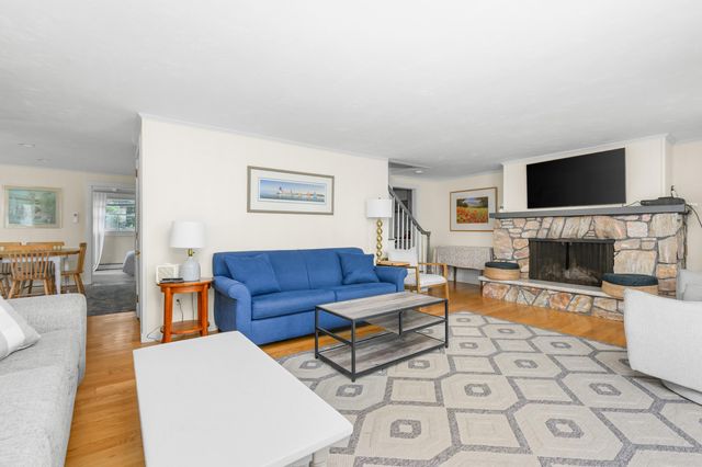 12 Wyndemere Bluffs Road, Harwich Port, MA 02646