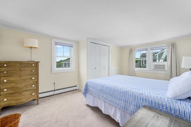 12 Wyndemere Bluffs Road, Harwich Port, MA 02646