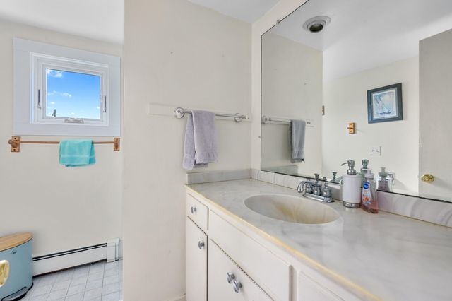 12 Wyndemere Bluffs Road, Harwich Port, MA 02646