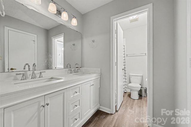 611 Mattingwood Drive, Charlotte, NC 28270