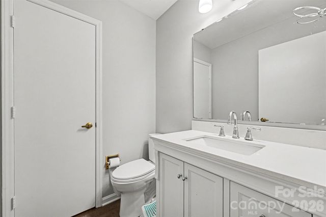 611 Mattingwood Drive, Charlotte, NC 28270