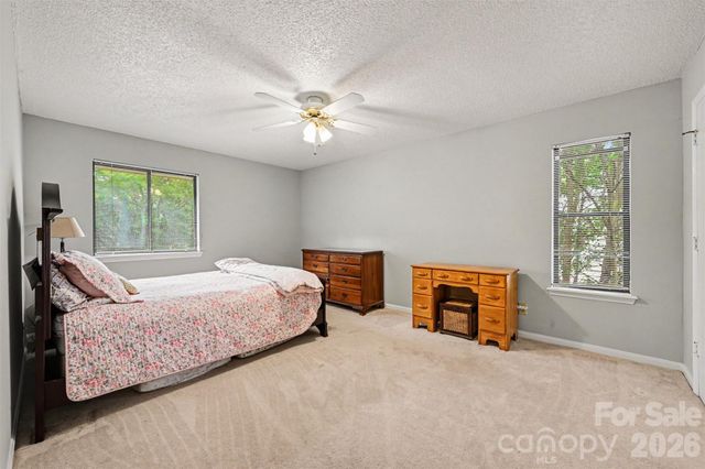 611 Mattingwood Drive, Charlotte, NC 28270