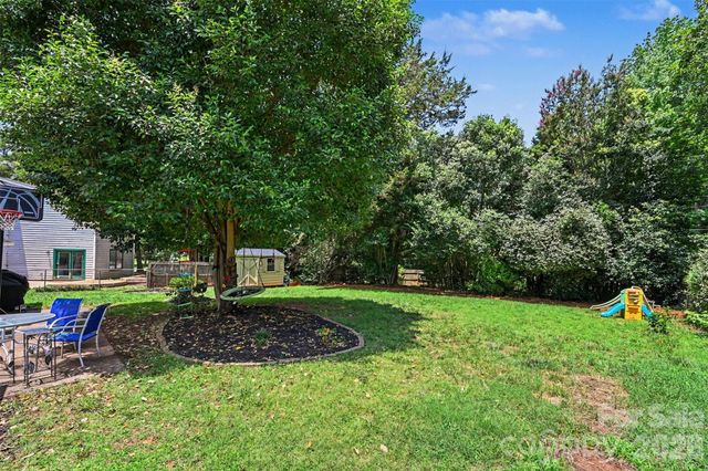 611 Mattingwood Drive, Charlotte, NC 28270