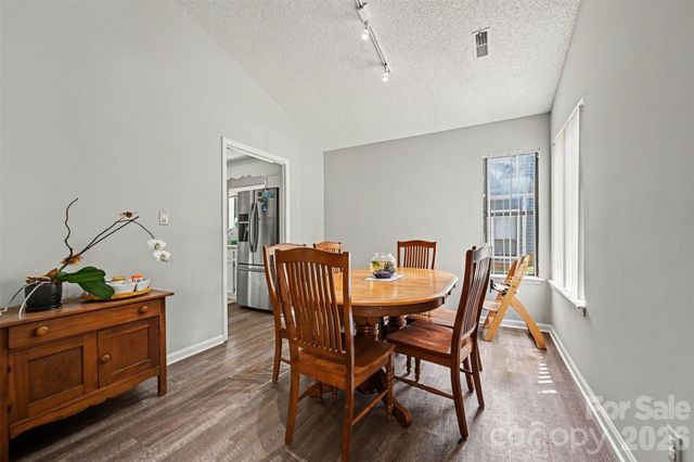 611 Mattingwood Drive, Charlotte, NC 28270