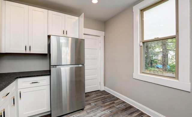 1050 Oak Street, Columbus, OH 43205