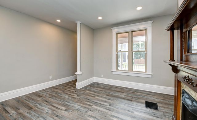 1050 Oak Street, Columbus, OH 43205