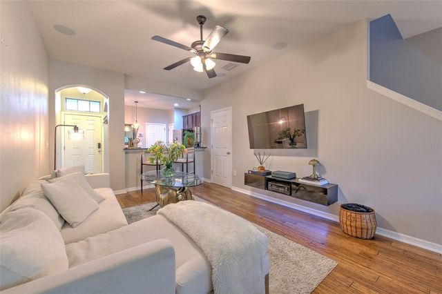 11808 13TH WAY N, St Petersburg, FL 33716