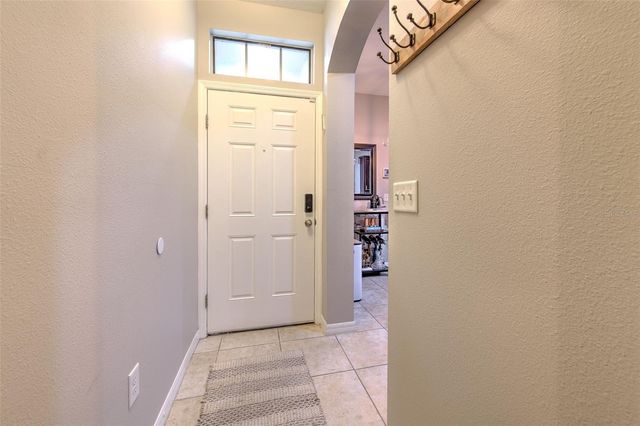 11808 13TH WAY N, St Petersburg, FL 33716