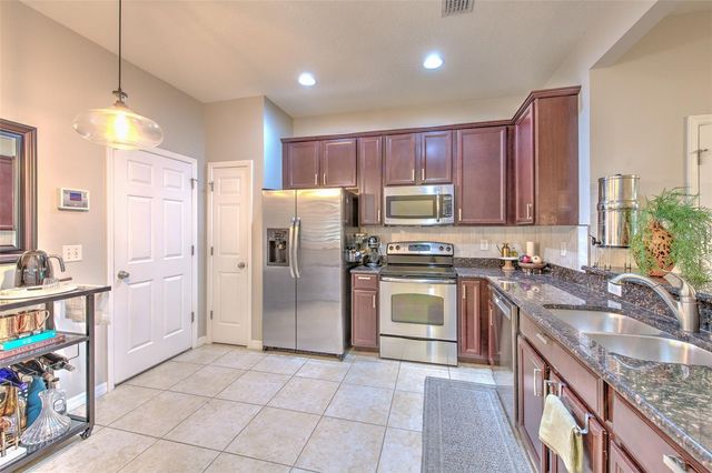 11808 13TH WAY N, St Petersburg, FL 33716