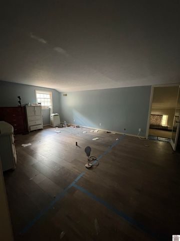 2250 Sunset Dr, Paducah, KY 42003