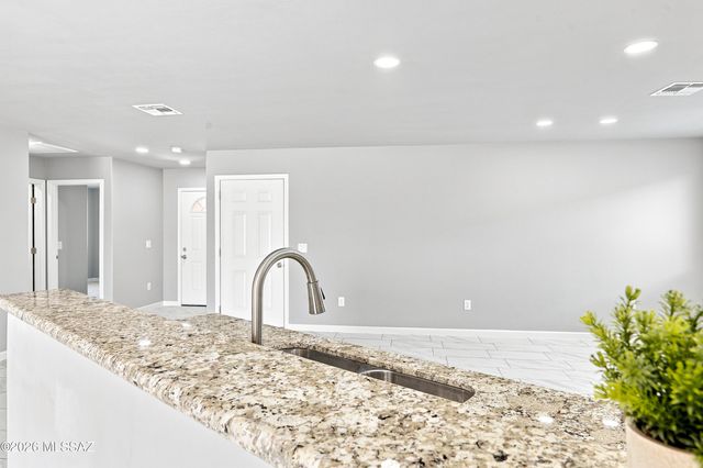 142 S Montgomery Avenue, Corona De Tucson, AZ 85641