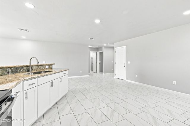 142 S Montgomery Avenue, Corona De Tucson, AZ 85641