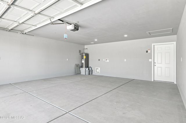 142 S Montgomery Avenue, Corona De Tucson, AZ 85641