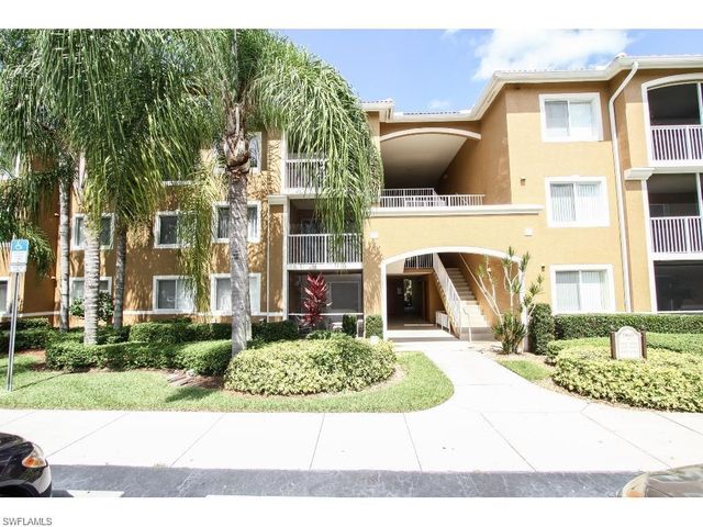 1885 Florida Club DR 8206, Naples, FL 34112