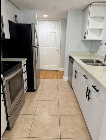 1885 Florida Club DR 8206, Naples, FL 34112