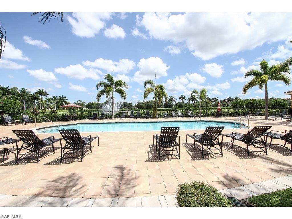 1885 Florida Club DR 8206, Naples, FL 34112