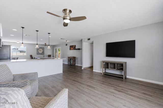 7814 E CYPRESS Street, Scottsdale, AZ 85257