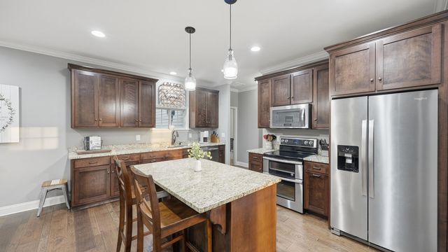 417 S Mcdonald Road, Mcdonald, TN 37353