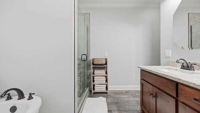 417 S Mcdonald Road, Mcdonald, TN 37353