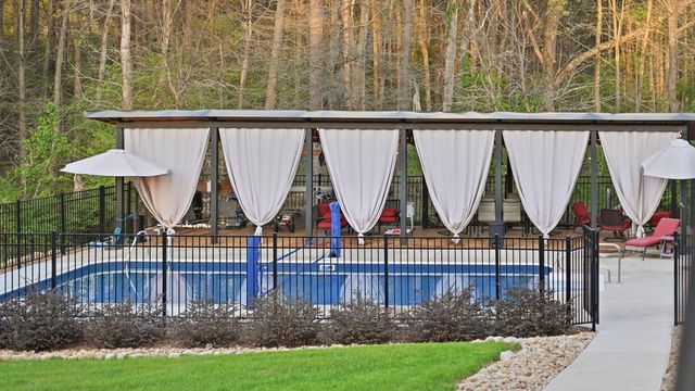 417 S Mcdonald Road, Mcdonald, TN 37353