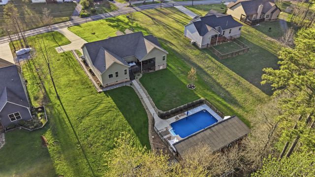 417 S Mcdonald Road, Mcdonald, TN 37353