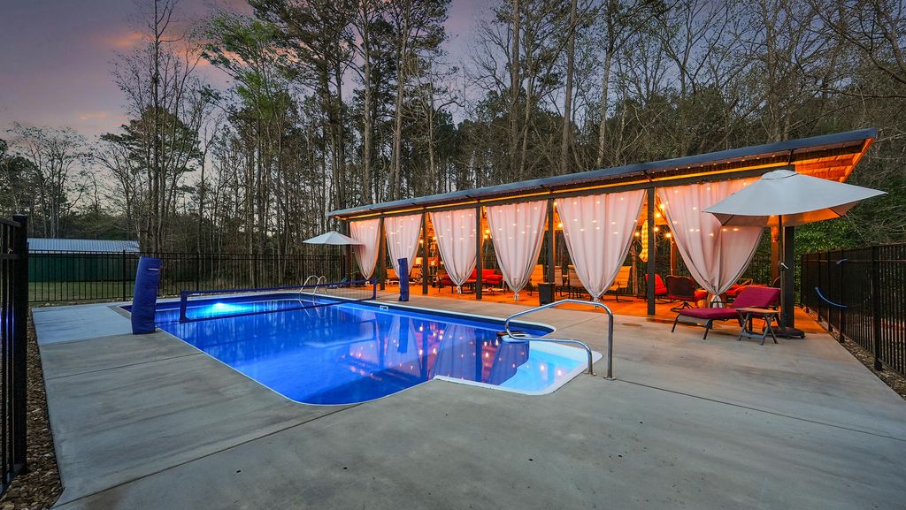 417 S Mcdonald Road, Mcdonald, TN 37353