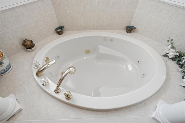 2305 Winding Creek Lane, Fort Pierce, FL 34981