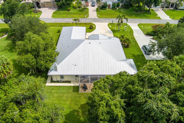2305 Winding Creek Lane, Fort Pierce, FL 34981