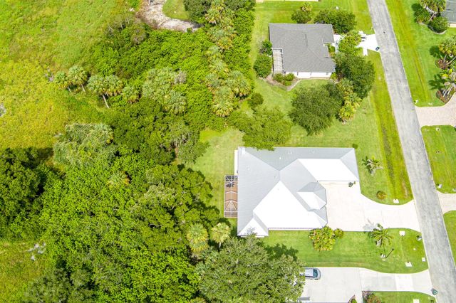 2305 Winding Creek Lane, Fort Pierce, FL 34981