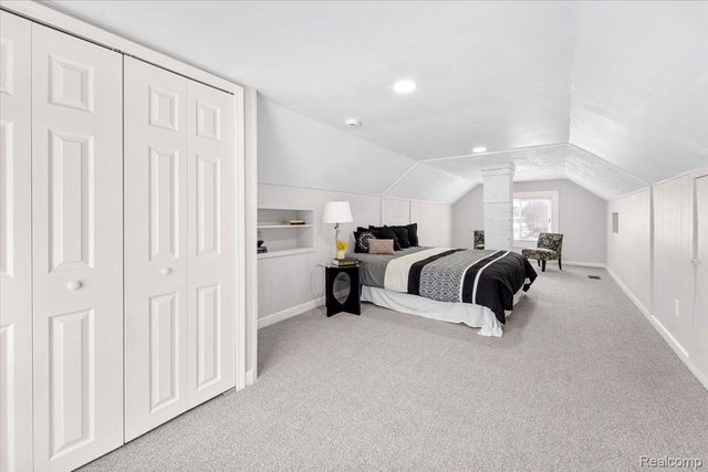 30619 Maplewood Street, Garden City, MI 48135