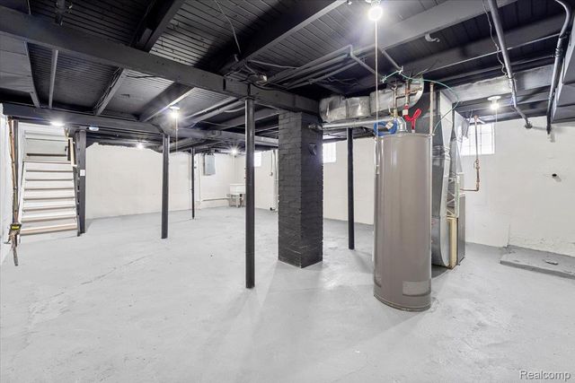 30619 Maplewood Street, Garden City, MI 48135