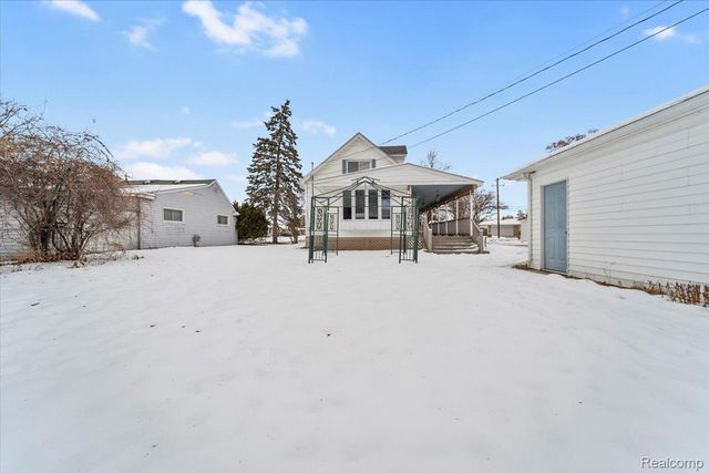 30619 Maplewood Street, Garden City, MI 48135