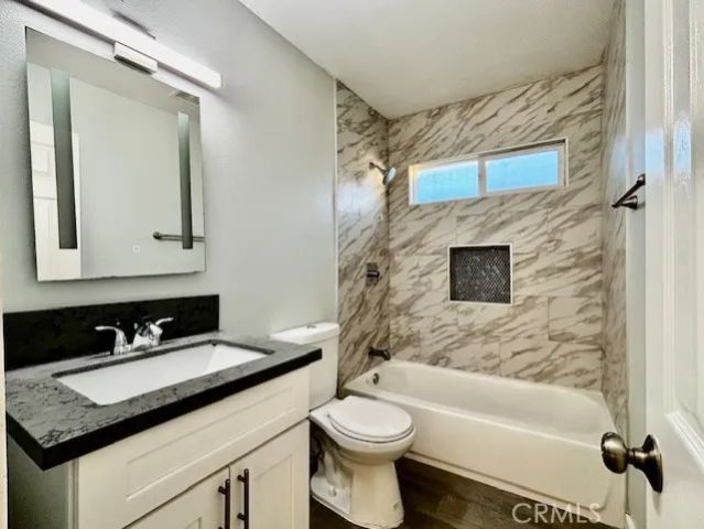 17092 Emerald E, Huntington Beach, CA 92647