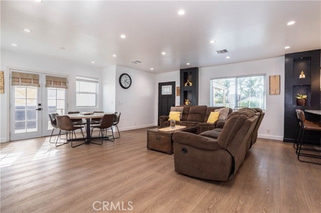 7410 Cozycroft Avenue, Winnetka (los Angeles), CA 91306