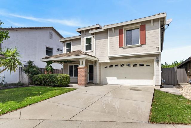 27 Blue Fern Ct, Sacramento, CA 95833