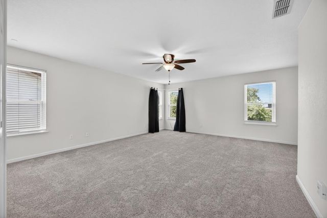 27 Blue Fern Ct, Sacramento, CA 95833